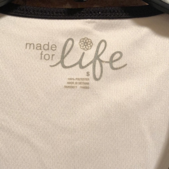 Made For Life athletic top. Small.  Very good condition. Worn just a few times. - Picture 4 of 12